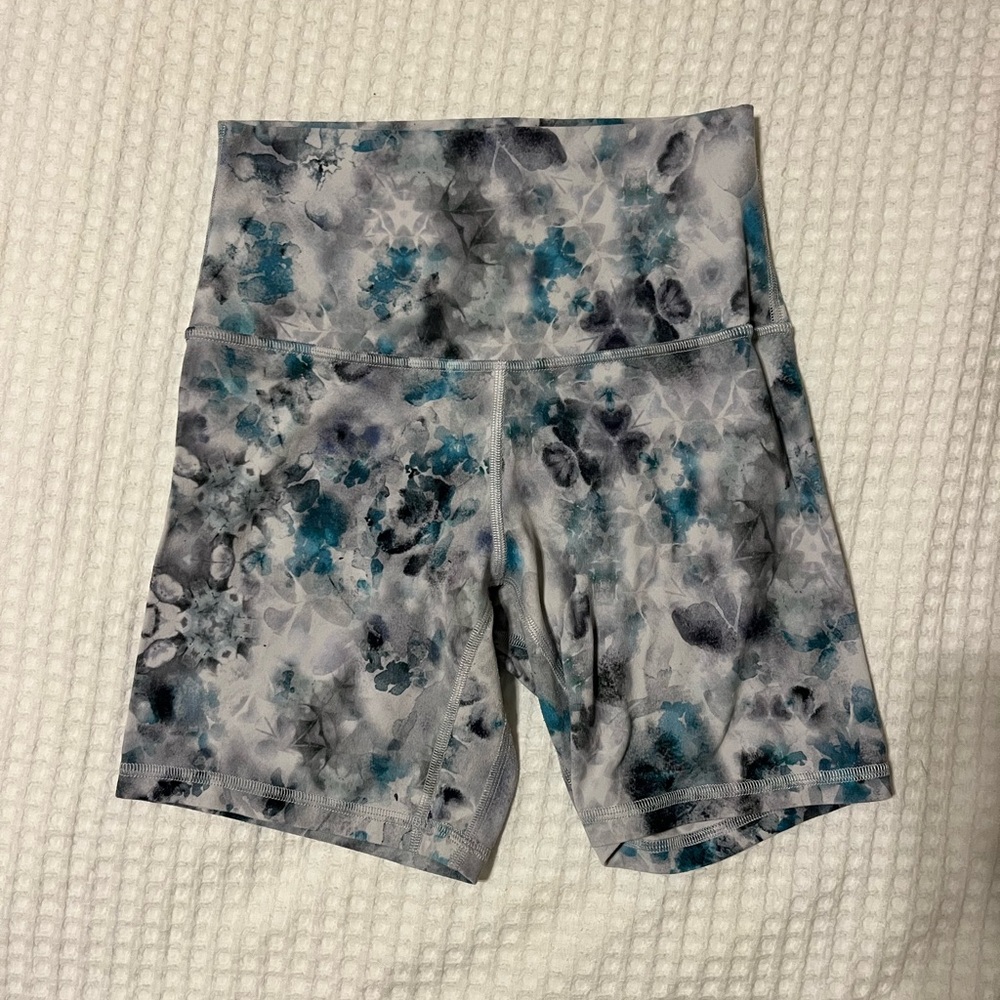Lululemon biker shorts